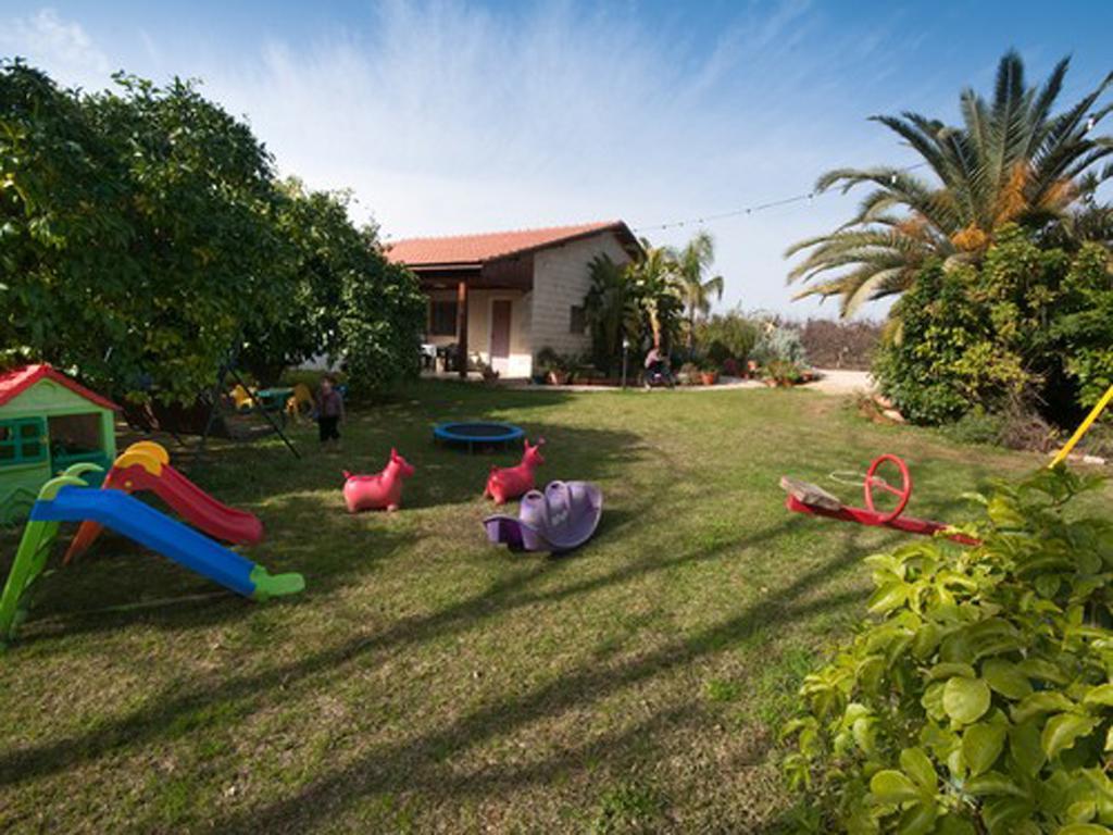 Elimelech Bapardes Villa Sheʼar Yashuv Exterior foto